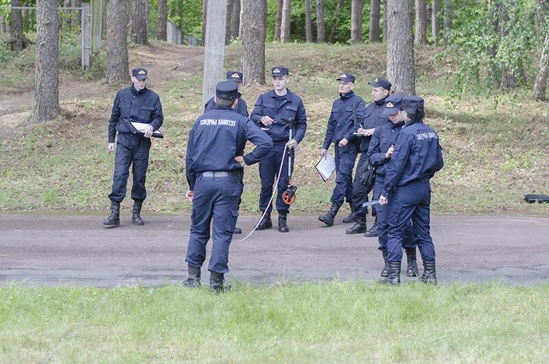 Осмотре места происшествия было установлено. Следственно-Оперативная группа. Осмотр места происшествия. Осмотр места происшествия полицией. Осмотрместо происшествия.