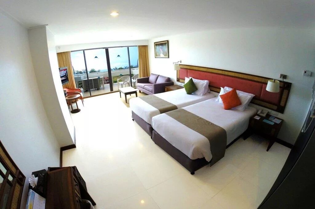 Andaman beach suites. Андаман Бич Патонг. Andaman Beach Suites 4*. Andaman Beach Suites 4*, Таиланд, Патонг. Andaman Beach Suites малый корпус.
