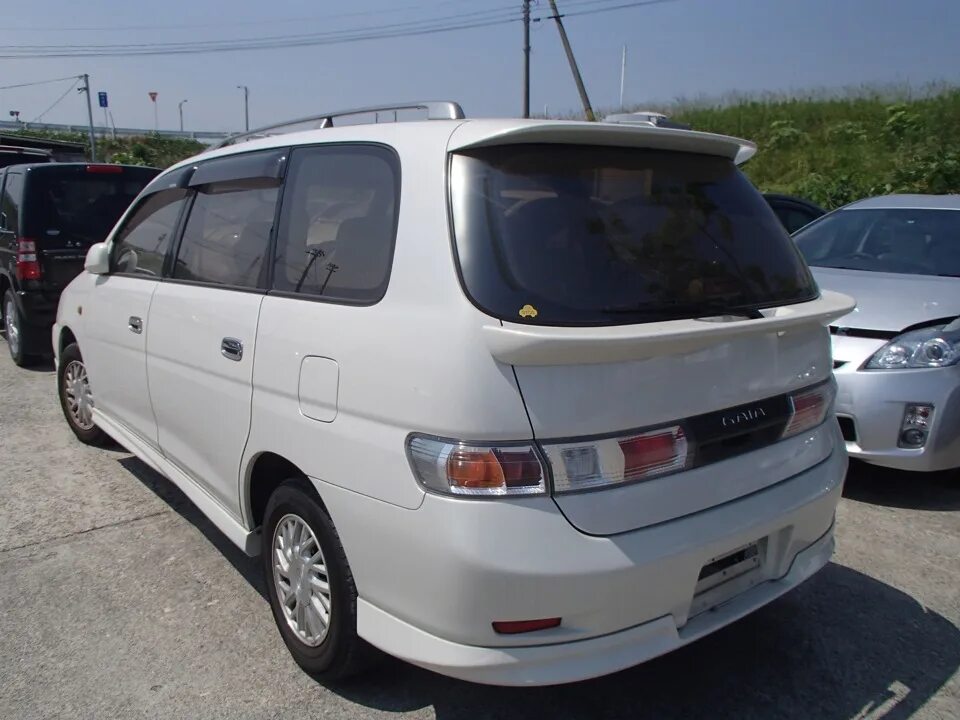 Дром иркутск купить бу. Тойота Гайя 130лс. Спойлер Тойота Gaia. Спойлер Toyota Gaia. Toyota Gaia (правый руль).