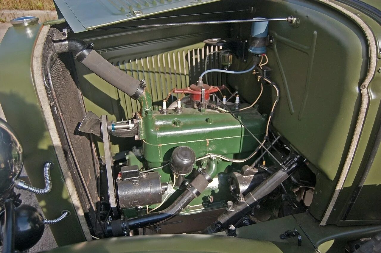 Газ аа моторный отсек двигателя. Двигатель газ м1. Мотор газ-аа полуторка. Двигатель газ м1. Двигатель аа.