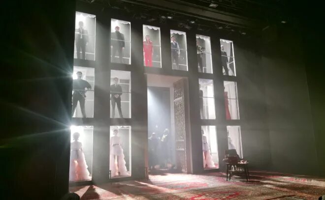 Арт театр на васильевском. Горе уму спектакль актеры балтийский дом. Театр на васильевском горе от ума. Театр на васильевском горе от ума. Спектакль горе от ума театр на васильевском.