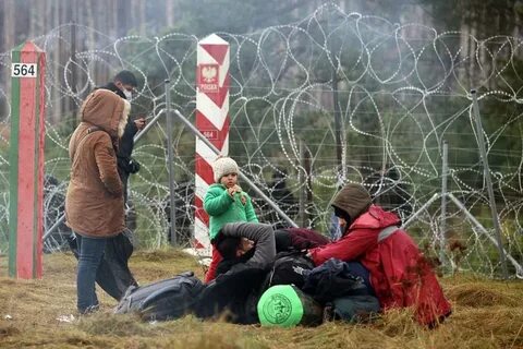 Стою против