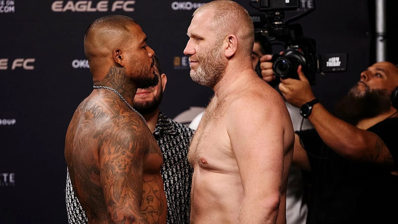Моралес боец onefc. Бойцы fc. Бойцы one. Деметриус джонсон родтанг джитмуангнон. Бойцы fc.