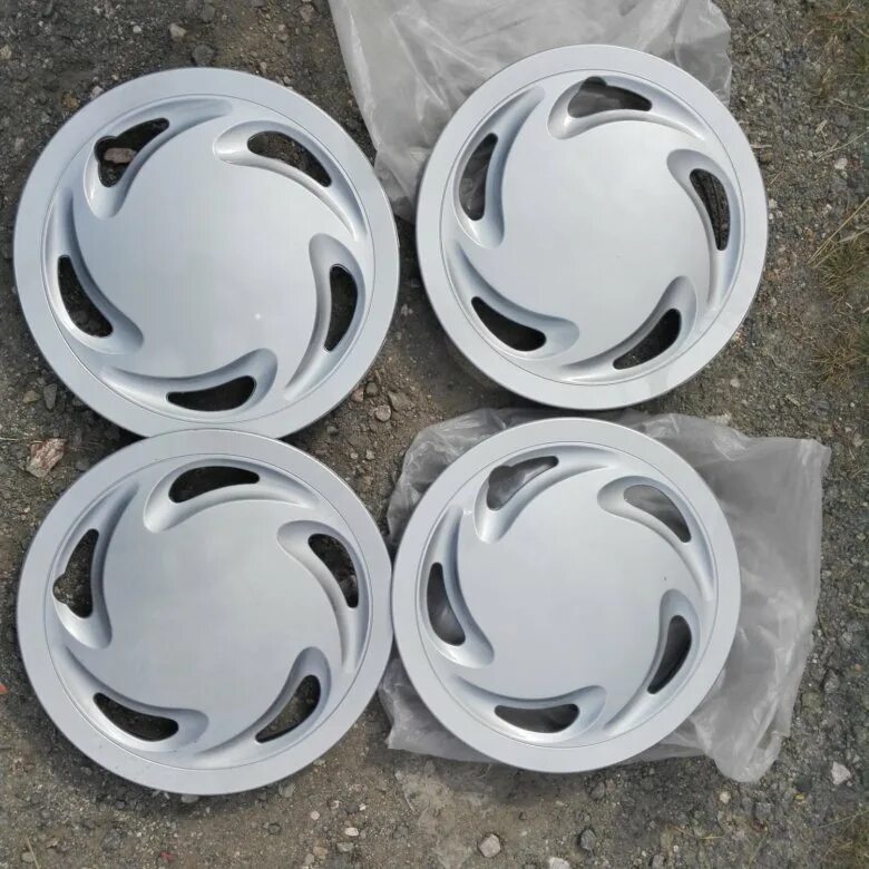 оригинальный колпаки ваз. колпаки на ваз 2110 r7. колпаки r14 lada приора. колпаки на колёса r13 ваз 2114. оригинальный колпаки ваз.