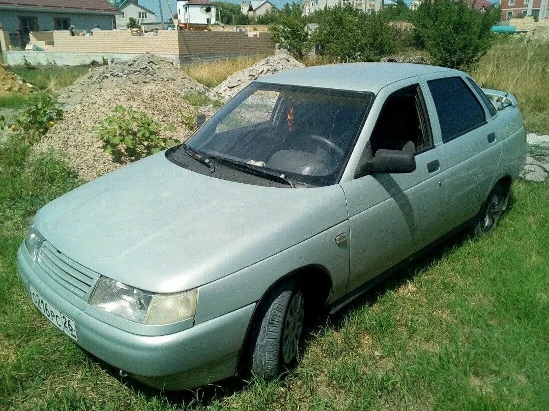 Авито нижегородская область купить авто бу. ВАЗ 2110 1995. ВАЗ 2110 серебристая 2002 год. ВАЗ 2110 серебристая 2002.