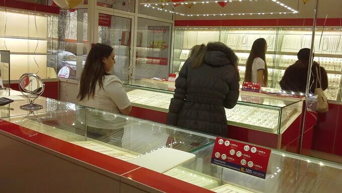 585 елец. магазин 585. 585 серьги с гранатом из золота. елец ул радиотехническая 5. , 5.