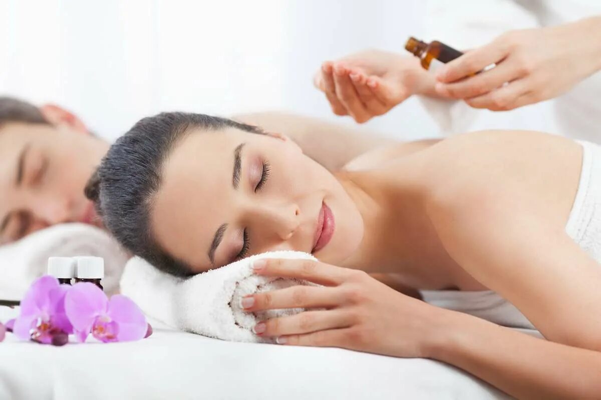 Спа программы для двоих. Ароматерапия массаж. спа массаж ароматерапия. spa процедуры. массаж для двоих.
