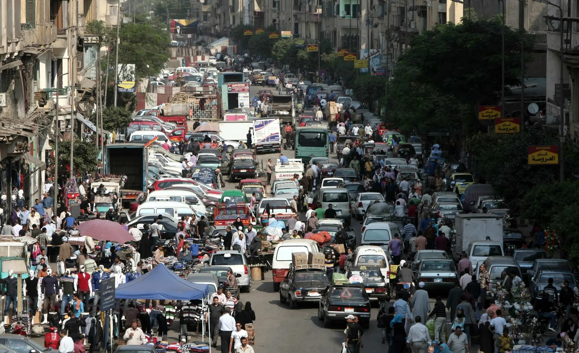 Численность каира. Каир перенаселение. Дорожное движение в Каире. Население Каира. Каир дорожный трафик.