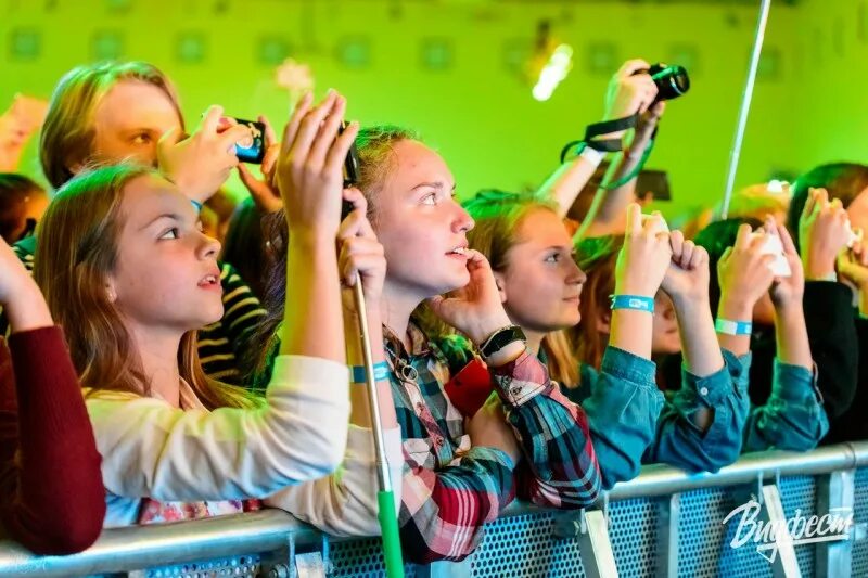 Блоггер фест. Спб 2018 видфест. видфест. видфест фото.