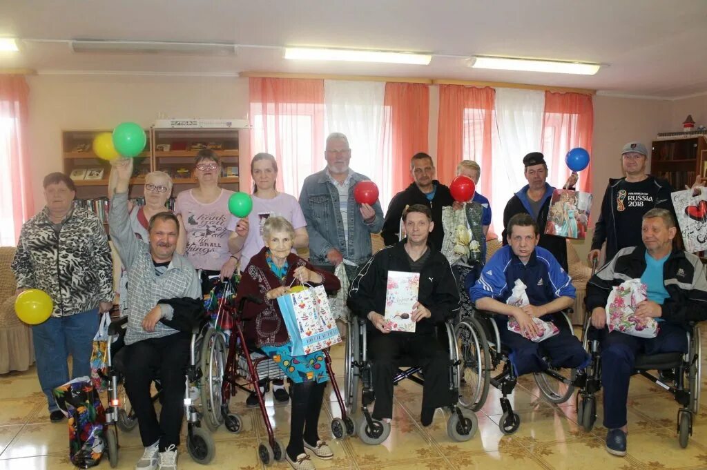 Череповец дом интернат для престарелых и инвалидов белинского 17б. Дом престарелых в молочном вологда. Интернат для инвалидов. Коротово череповецкий дом престарелых. Дом престарелых.