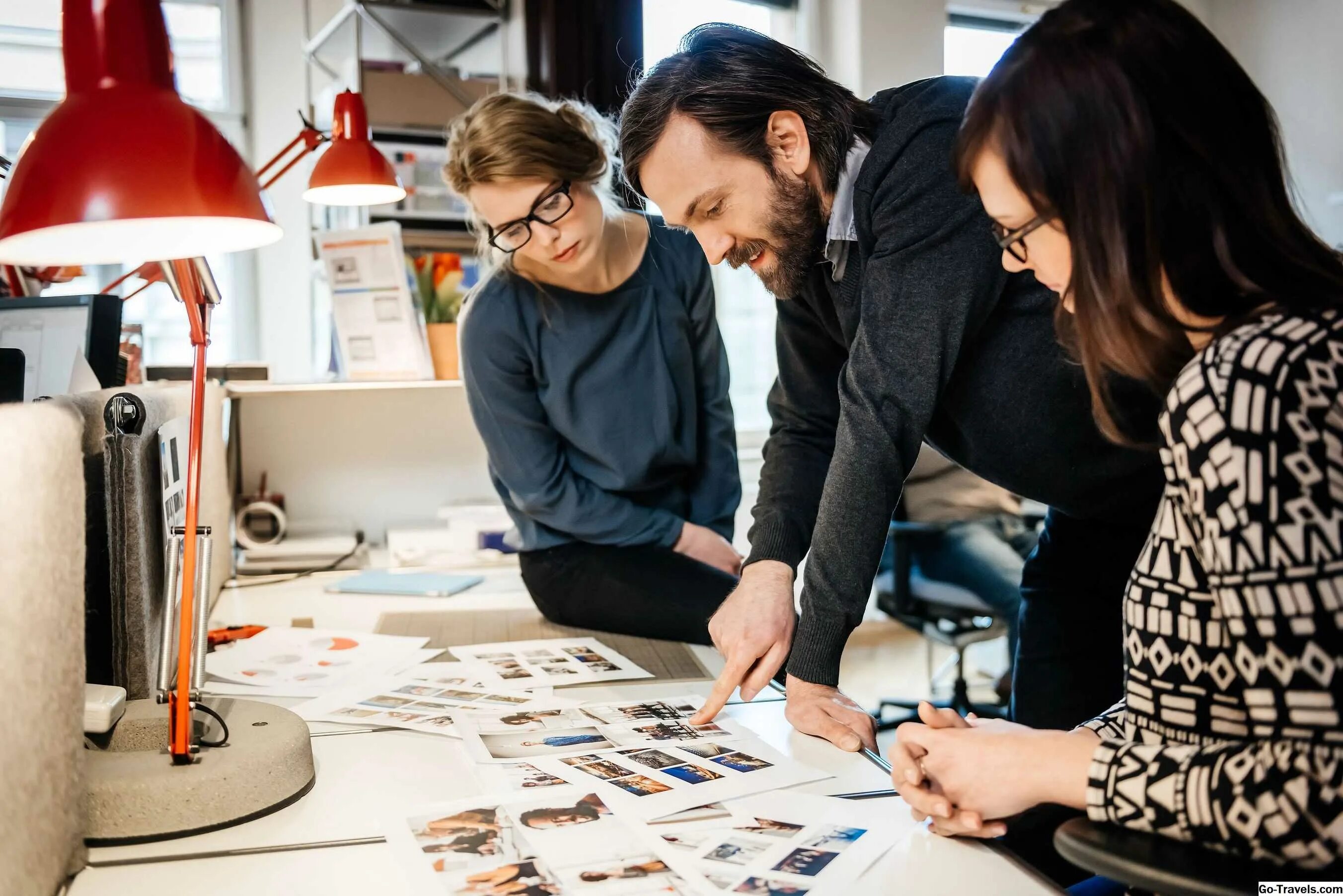 Обучение креативу. Реактивное мышление. Курсы компьютерной графики. Обучение креативу. Профессиональная команда.