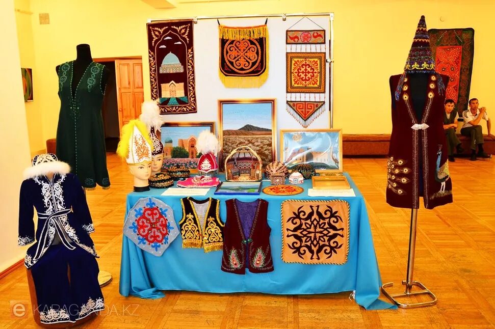 Качели казахские национальные. Как создать казахский. Башкирская юрта тирмэ. Юрта поделка. Юрта хакасов.