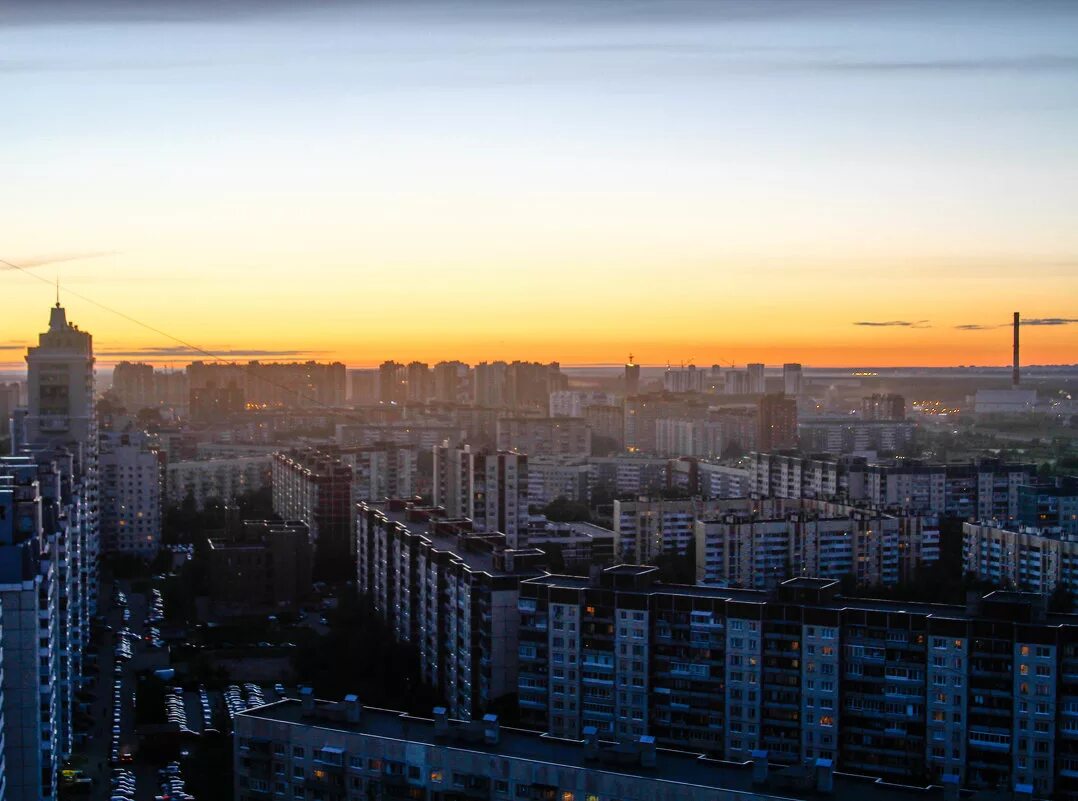 Московская область комендантский. Санкт-Петербург Приморский район Эстетика. Приморский район Комендантский проспект. Спальные районы Питера. Закат в спальном районе.