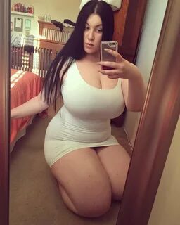 Chubby and Sexy gallery 3/65