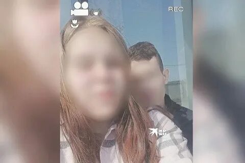 Падчерица пришла к спящему отчиму