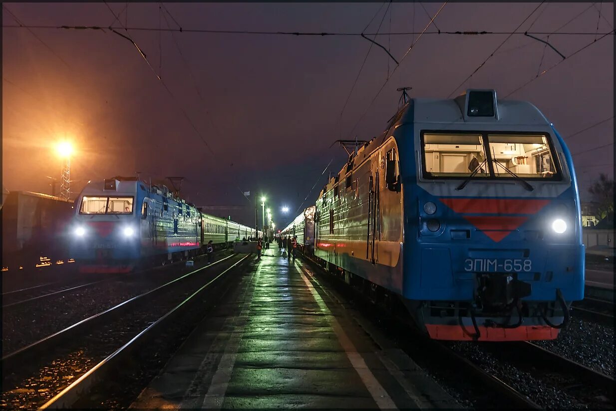 Эп1м мичуринск. Москва мичуринск поезд. Станция мичуринск уральский. Локомотив мичуринск. Жд станция мичуринск уральский.
