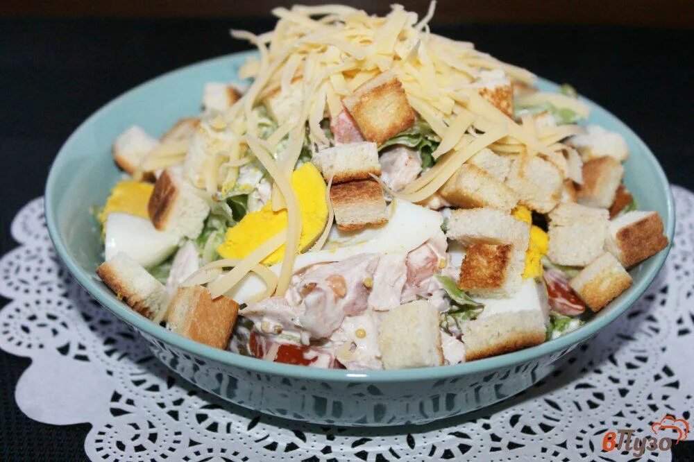 20 салатов с куриной грудкой, которые оценит любая хозяйка