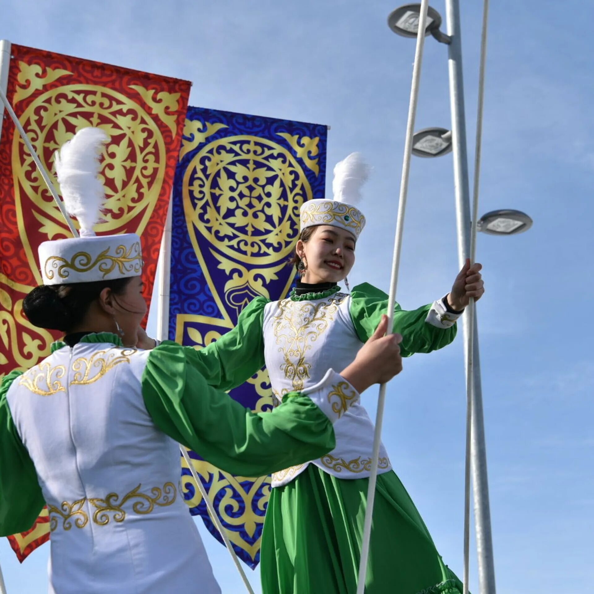 Картинка праздник казахстана. Наурыз мейрамы в Казахстане. Празднование Наурыза в Казахстане. Наурыз символ. 22 Наурыз.