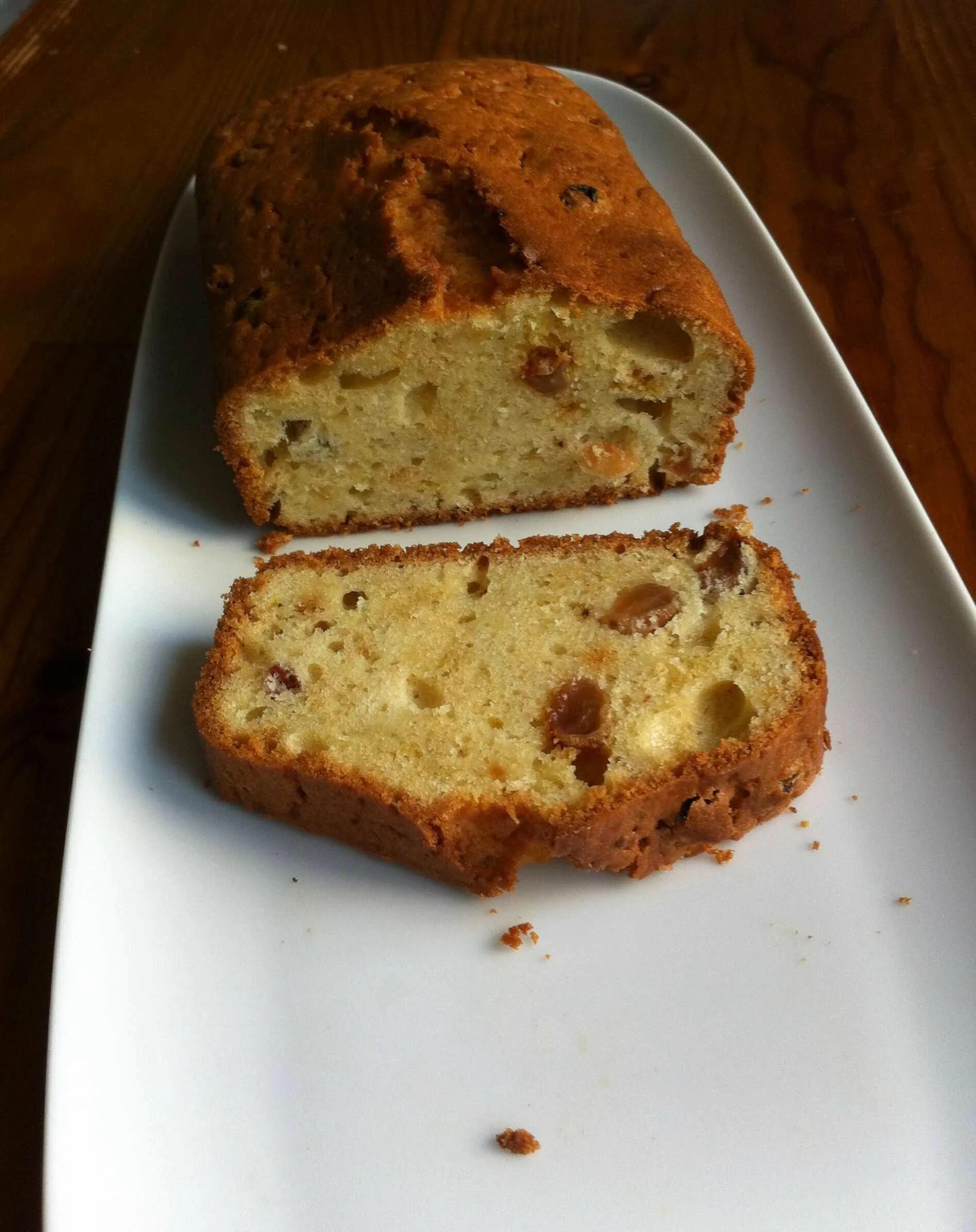 кекс с творогом. кекс «ореховая мазурка» с сухофруктами. самый вкусный кекс с изюмом рецепт. кексики с изюмом. кекс на кефире.