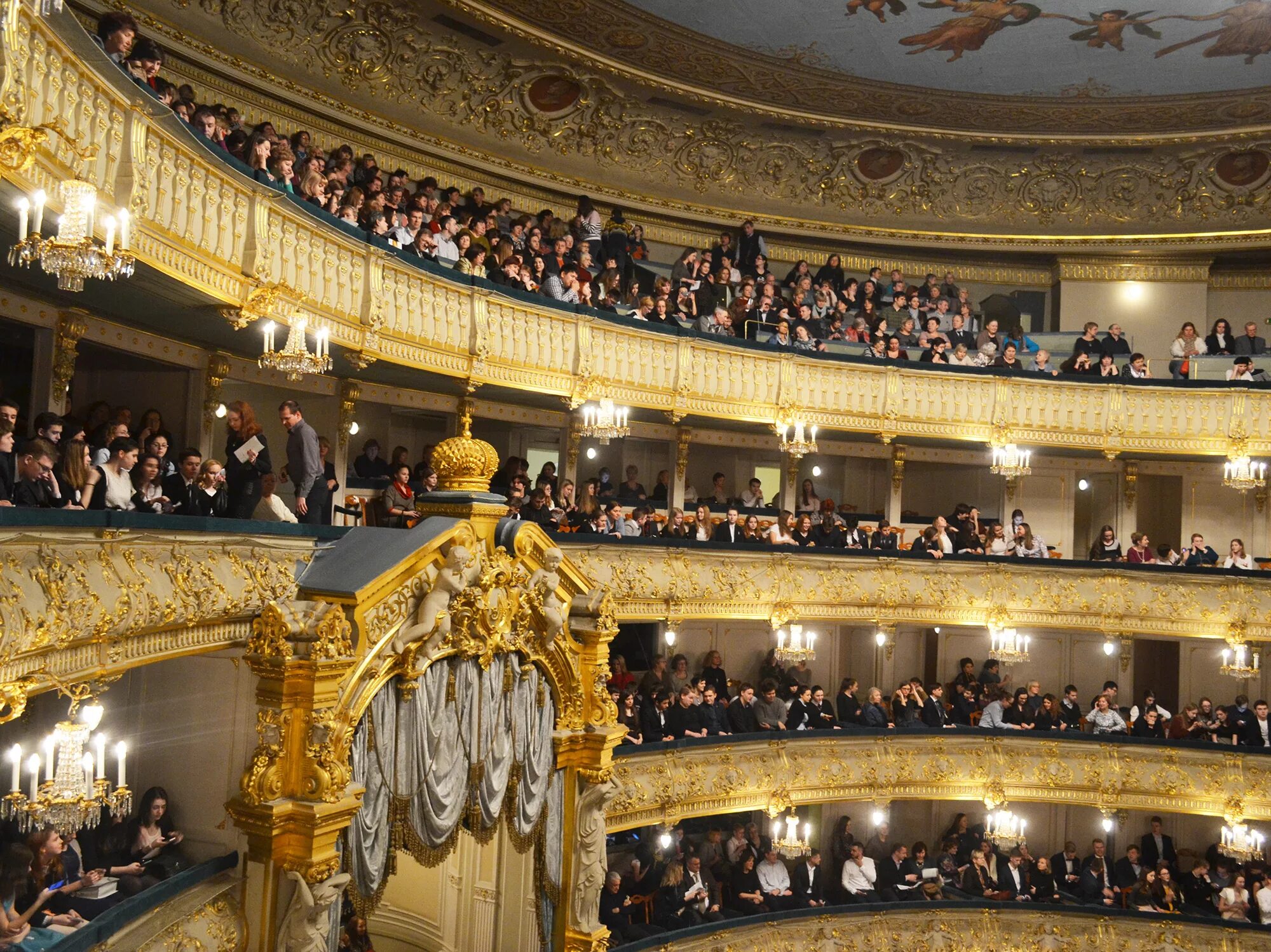 Mariinsky theater. Мариинский театр Санкт-Петербург. Мариинский театр Санкт-Петербург историческая сцена. Мариинский театр Санкт-Петербург зал. Мариинский театр зал.