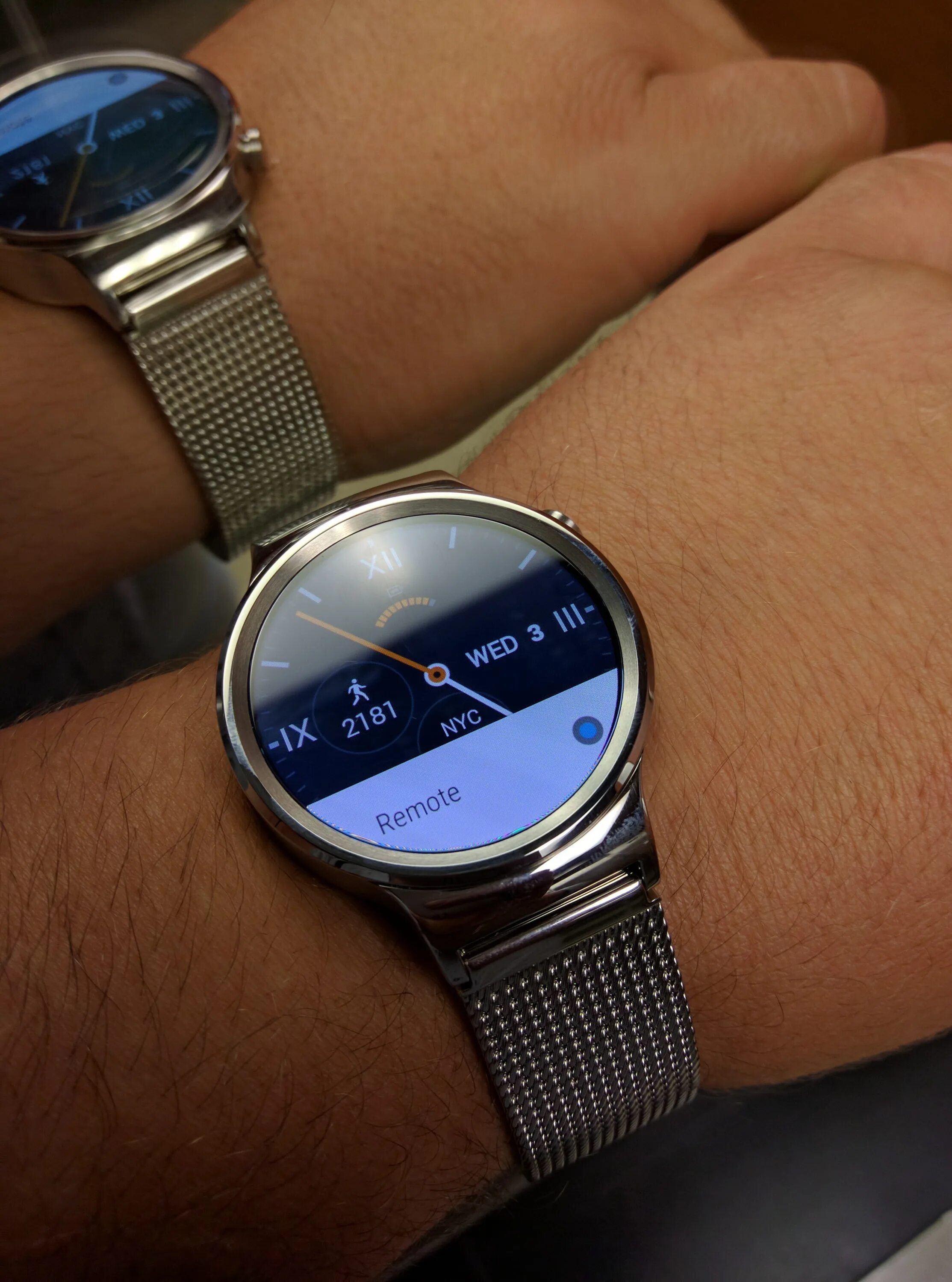 Huawei watch сайт. Смарт часы хуавей. huawei watch x1. часы хуавей вотч мужские. смарт часы хуавей 10.