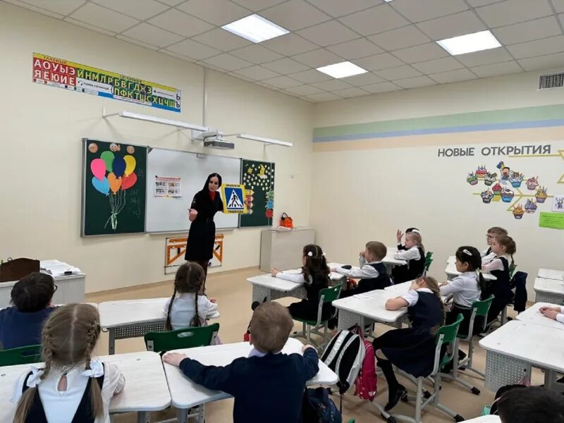 Школа 7 новосибирск. Гимназия 1 грозный. Школа 56 2024 год. Школа 56 2024 год. Школа 56 иваново.
