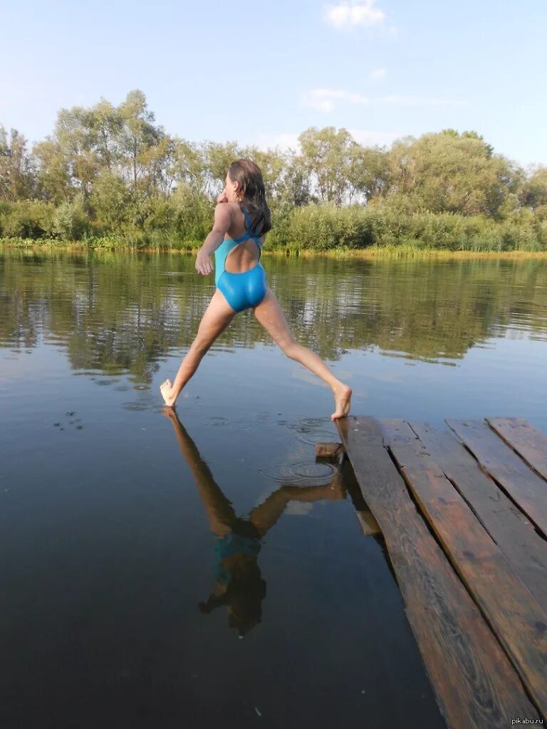 Петевой. Вода пикабу. Бутилированная вода. Демотиваторы 2022. Вода пикабу.