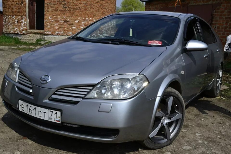 Ниссан р12. Nissan p12 r17. Nissan primera p12 литье. Литые диски Nissan primera p12. Купить ниссан примера омске