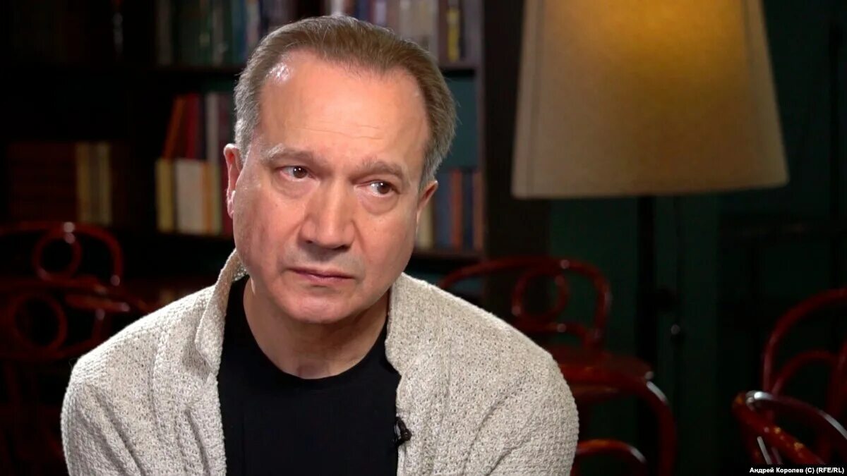 Кто руководит современником после волчек