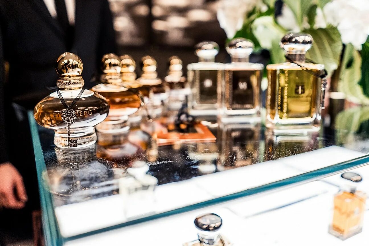 Clive christian - original collection no 1 feminine. нишевый парфюм бренды. французские духи селективные. лучшая нишевая парфюмерия. селективная парфюмерия бренды.