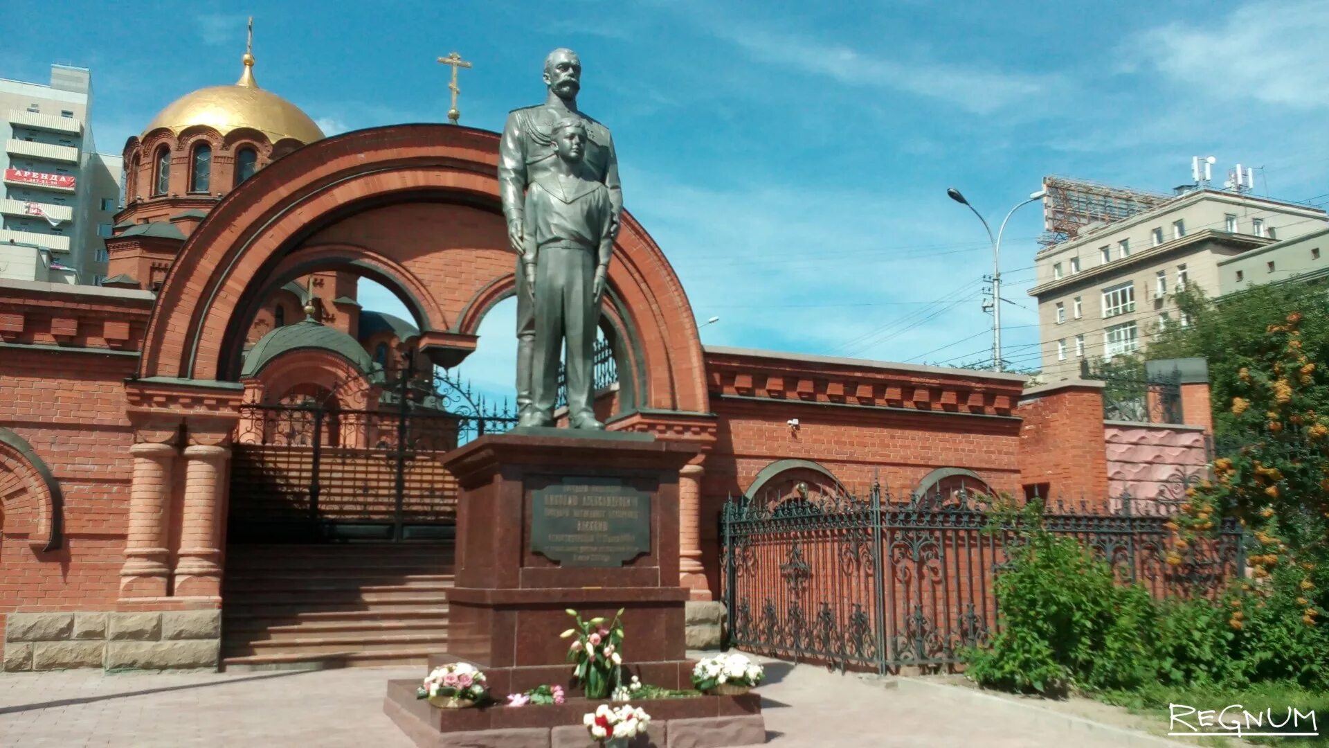 Храм царя новосибирск. Памятник николаю 2 в новосибирске. памятник николаю ii в новосибирске. памятник николаю ii и цесаревичу алексею в новосибирске. александра невского новосибирск памятник николая.