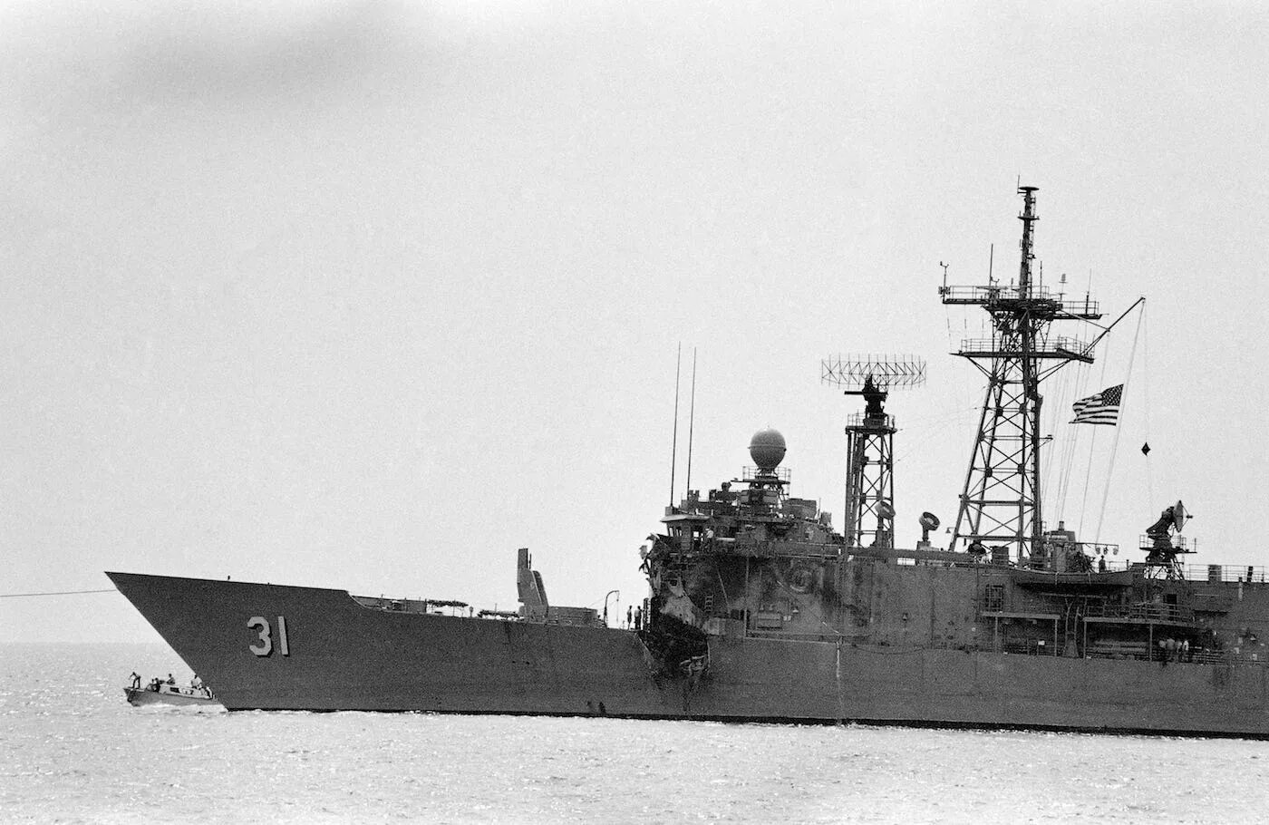 Uss stark. Фрегат Старк 1987. Фрегата USS Stark. USS Stark (FFG-31). 1987 Инцидент с фрегатом Старк.