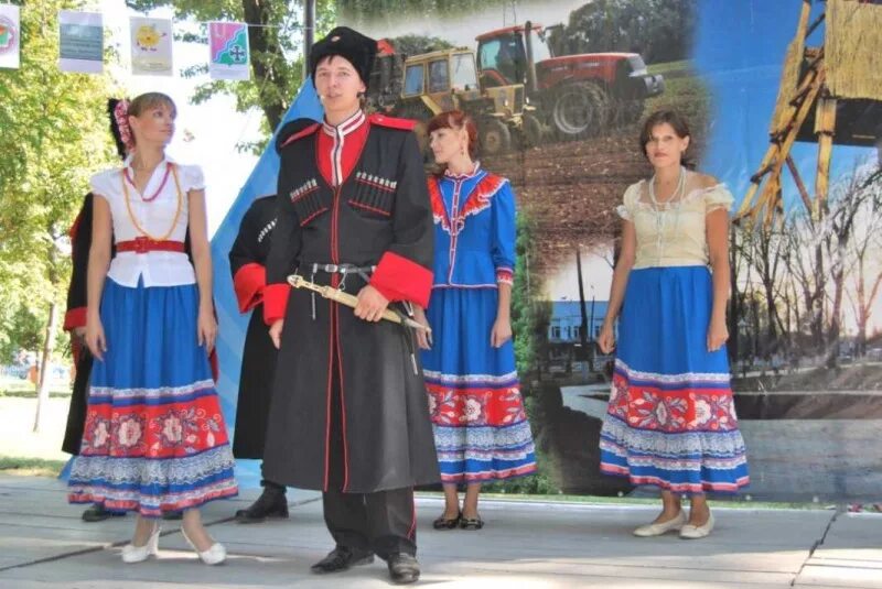 Съемки в васюринской. Станица васюринская. Съемки в васюринской. Школа 13 васюринская. Станица васюринская.