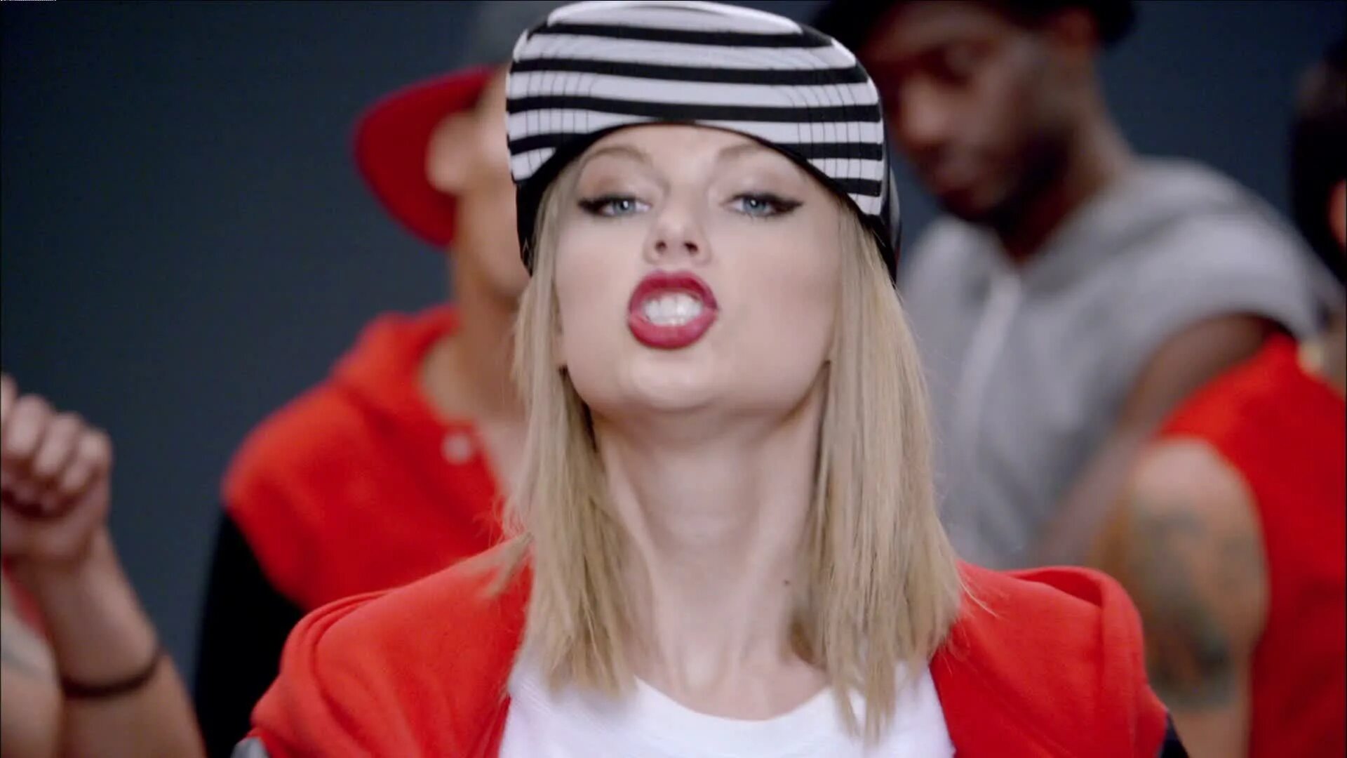 Тейлор Свифт Shake it off. Тейлор Свифт фото Shake it off. Тейлор Свифт клипы. Тейлор свифт шейк