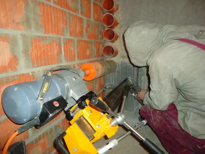 Cardi станина алмазного бурения. Алмазное сверление отверстий под углом. Kaibang k6130 алмазное бурение. Алмазное бурение хилти. Алмазное бурение бетона спб.