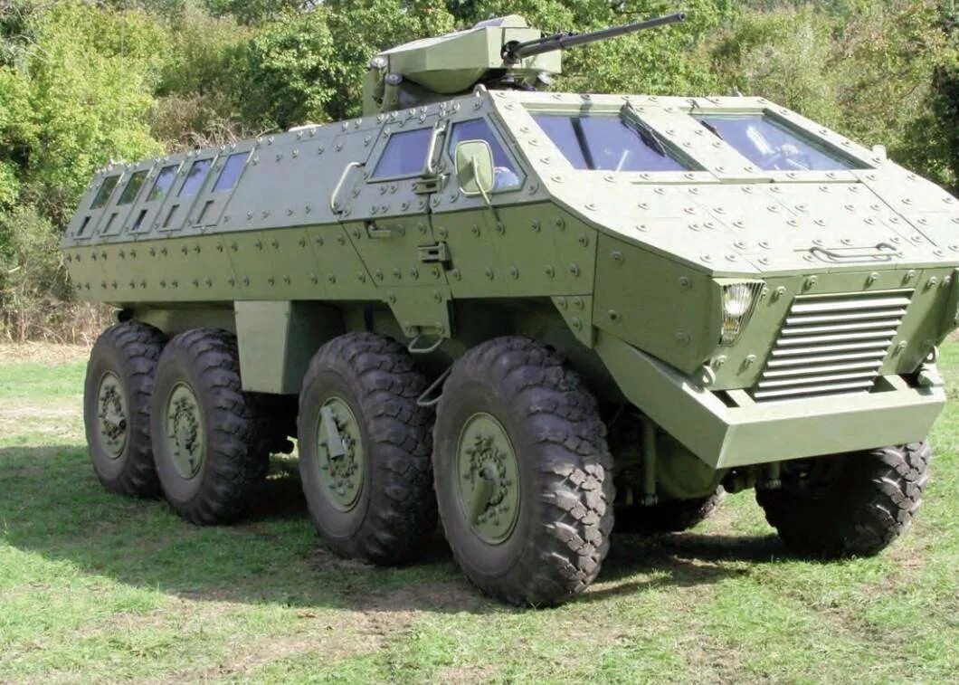 Как выглядит боевые машины 08.07.2015 Консорциум ARTEC завершил сборку 300-й ББМ "Боксер" с колесной формул