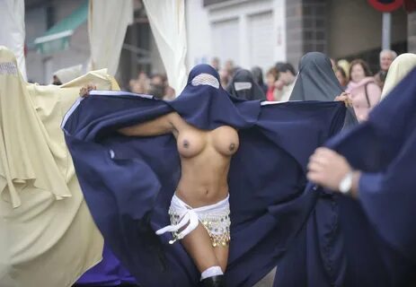 Post some sexy muslim sluts.
