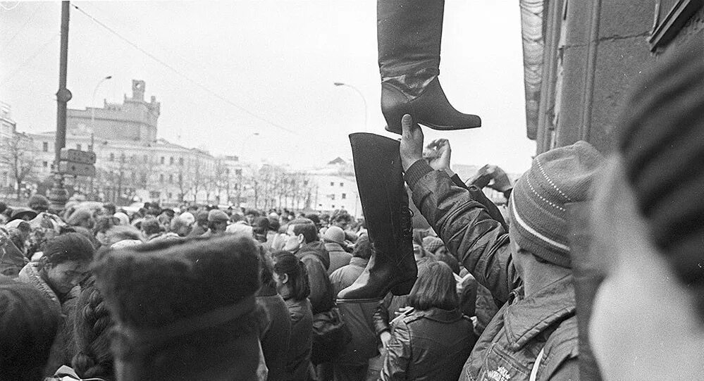 7 июня 1992 года. Москва 1992 год ссср. москва в 90е годы перестройка.