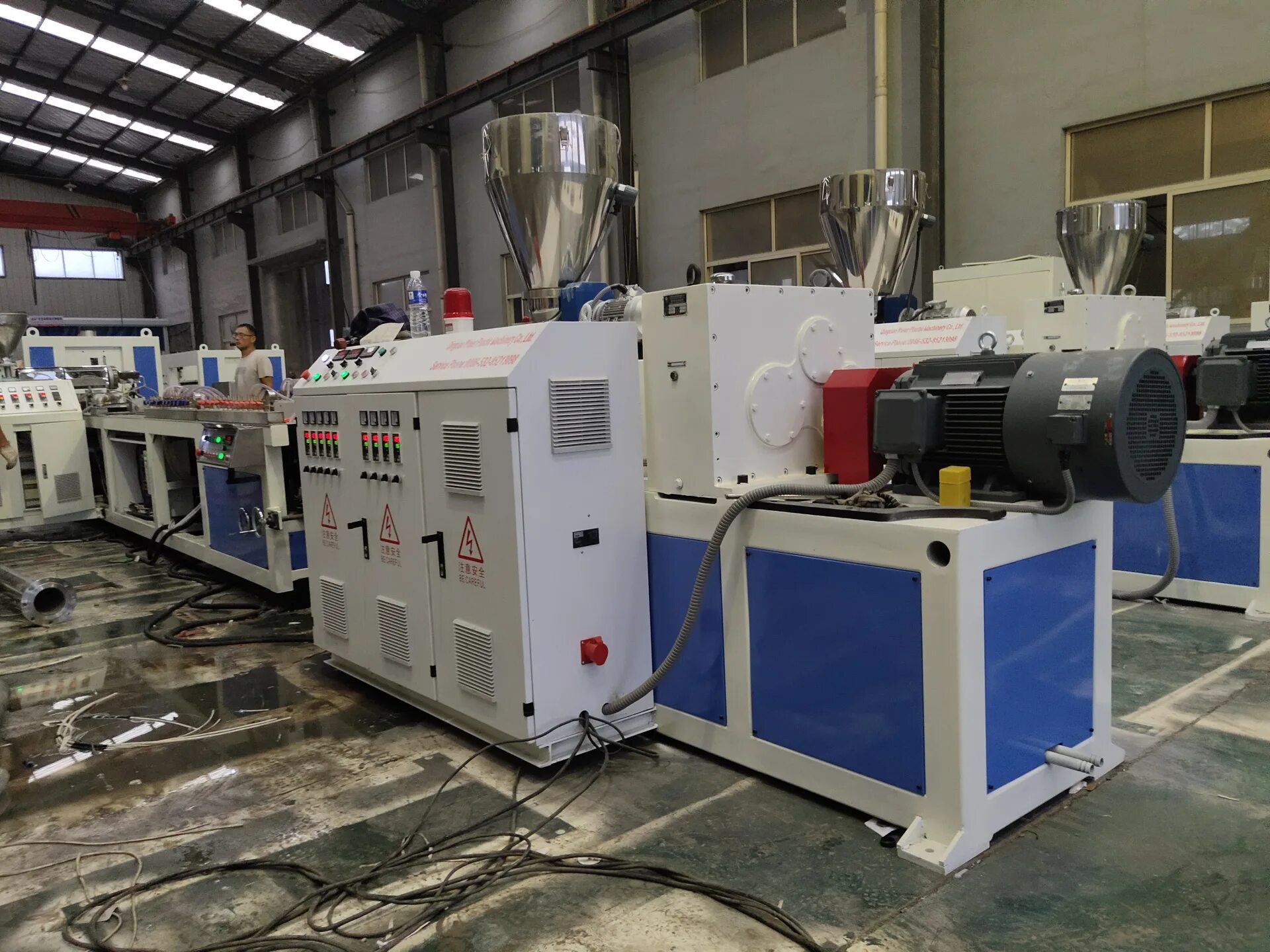 Линия PVC Olbrich. Qingdao weier Plastic. Qingdao Huashuang Machinery Manufacturing co., Ltd. Изготовитель Qingdao auto-Meters co. Plastics machines