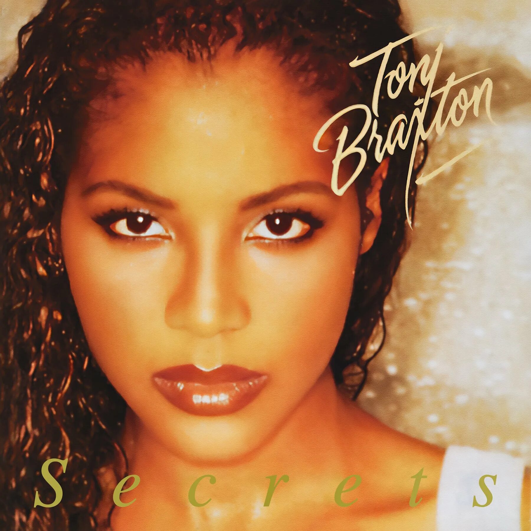Break my heart toni braxton. Toni Braxton 1996. Тони Брэкстон Secrets. Toni Braxton 90s. Un-Break my Heart Тони Брэкстон.