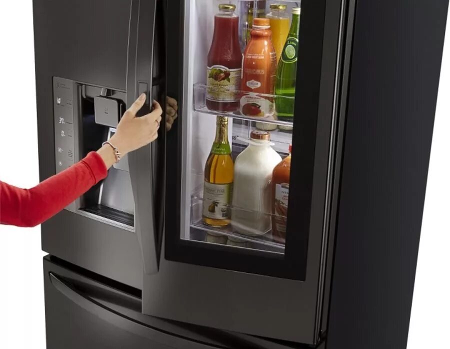 Домашний холодильник камера. Холодильник LG со стеклянной дверью. Холодильник лж со стеклянной дверью. LG instaview. Холодильник LG со стеклянной дверцей.