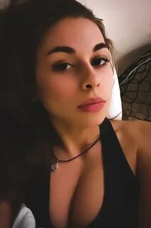 Фото из жизни Лолли Липс.