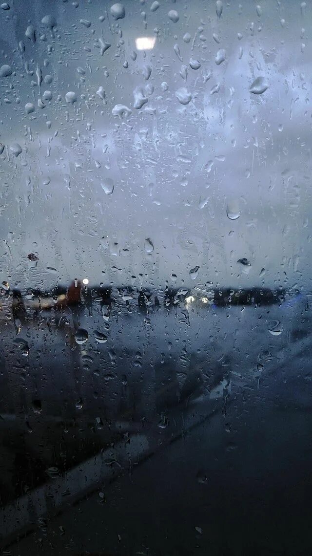 Дождь эстетика. Rainy mood. Дождь картинки. Rainy mood. Дождь на стекле.