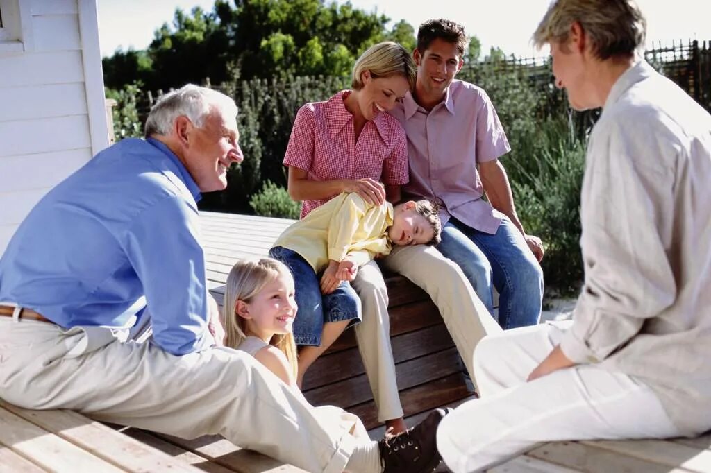 Навестить бабушку и дедушку. Хорошие отношения с родителями. Гармоничные отношения в семье. Хорошие взаимоотношения в семье. Доверительные отношения в семье.