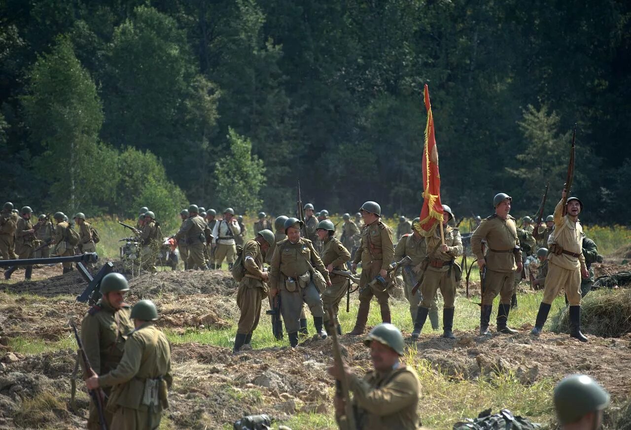 Дуэль украина. Поле боя 2015. Награждение на поле боя. Поле боя форум военно-исторических реконструкторов. Отряд отважные на поле боя Украина.