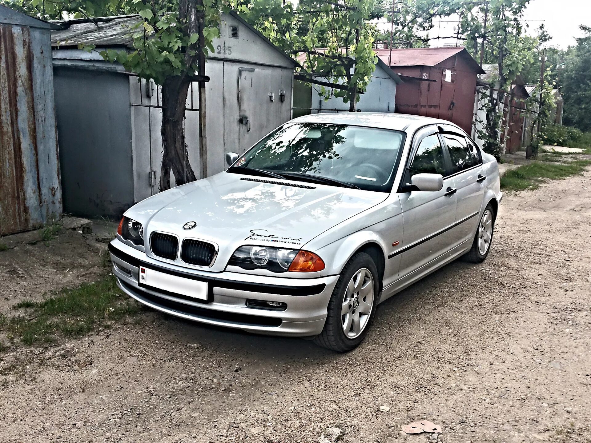 Bmw 2000 года. BMW 3 2000г. BMW 3 Series 2000. БМВ 3 2000 года. БМВ 3 седан 2000 года.