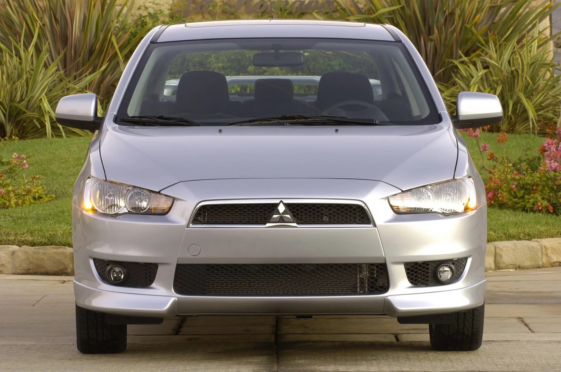 Купить mitsubishi в россии. Mitsubishi Lancer 2008. Мицубиси Lancer 2008. Митсубиси ланцер 2007. Mitsubishi Lancer x 2008.