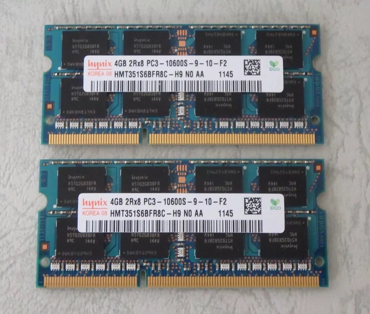 Память ddr3 10600. Оперативная память 4gb 2rx8 pc3-10600s-9-10-f2. Hynix 4 GB 10600s-9-10. Hynix 4gb 2rx8 pc3 10600. Hynix 4 GB 2rx8 pc3.