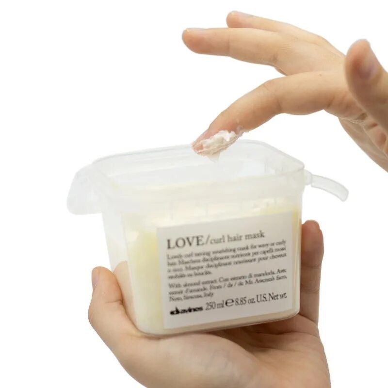 Davines love curl. Davines маска Love Curl. Davines Love/Curl hair Mask. Davines Love Curl Mask 250мл. Davines Love Curl Mask - маска для усиления завитка.