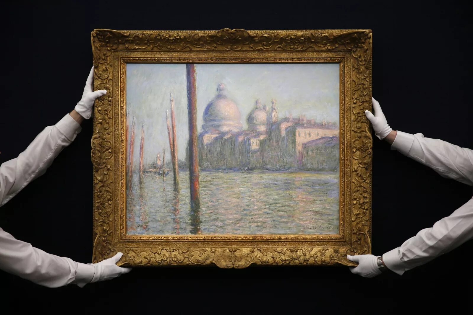 Selling paintings. Клод Моне Гранд канал в Венеции. Аукцион Сотбис живопись. Клод Моне на аукционах. Национальная Лондонская галерея Моне.